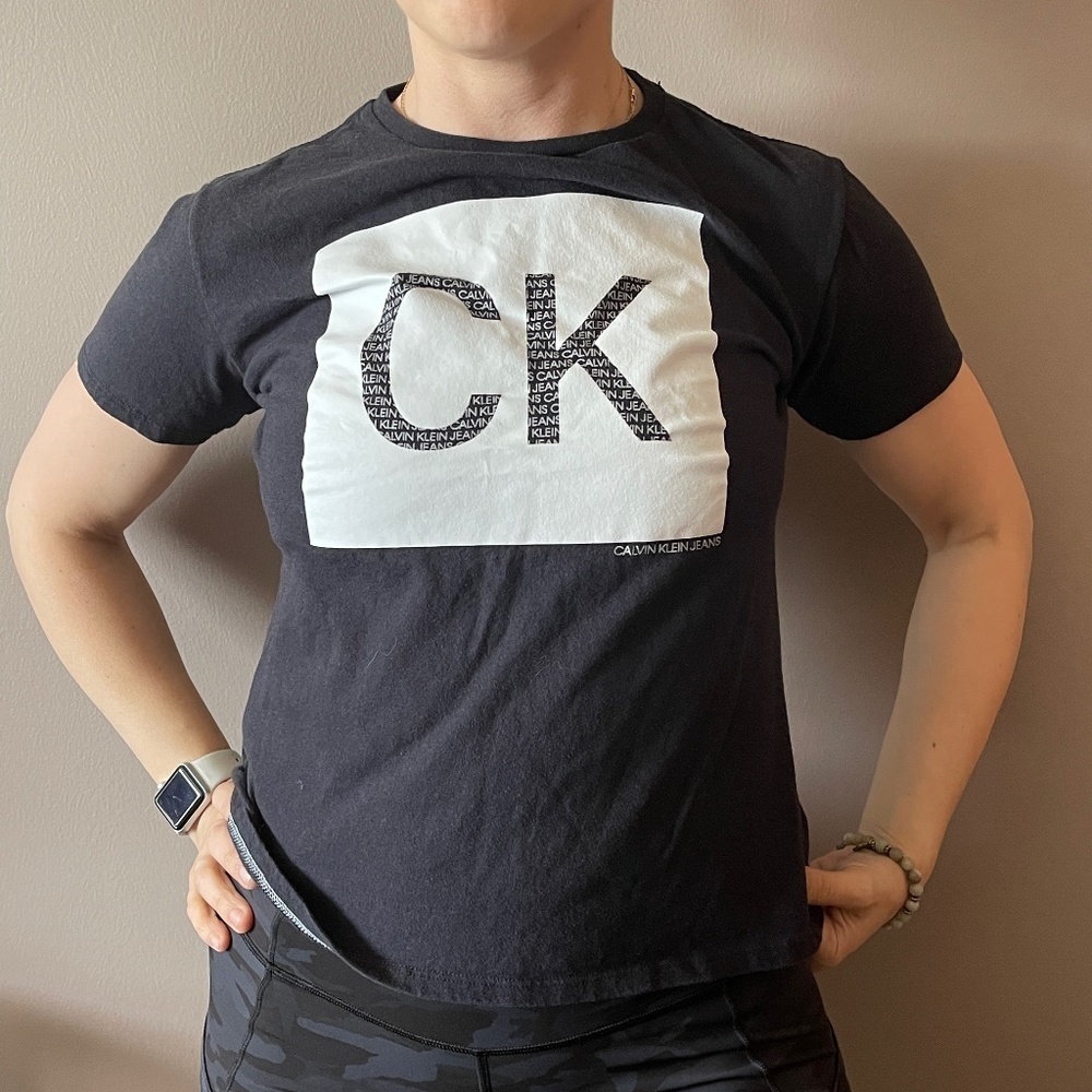 Calvin Klein Jeans Tee Black with White Graphic Girls 14/16 Adult XS